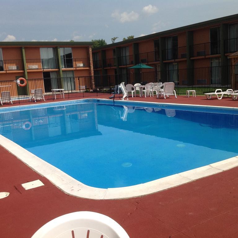 Baymont By Wyndham Salem Roanoke Area Hotel Buitenkant foto